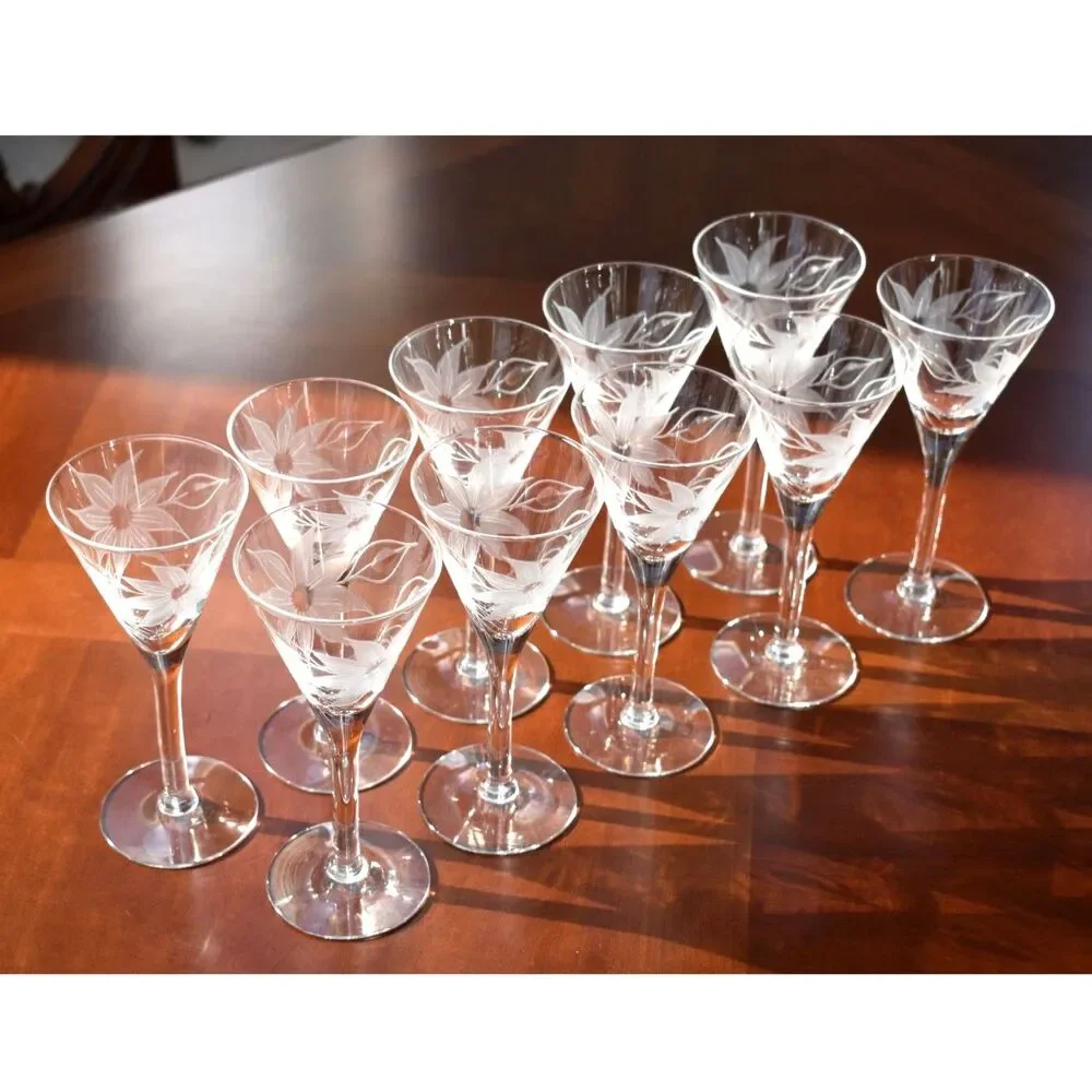 Set of 10 Hand-Blown & Etched Wine Glasses – UNK257 Pattern